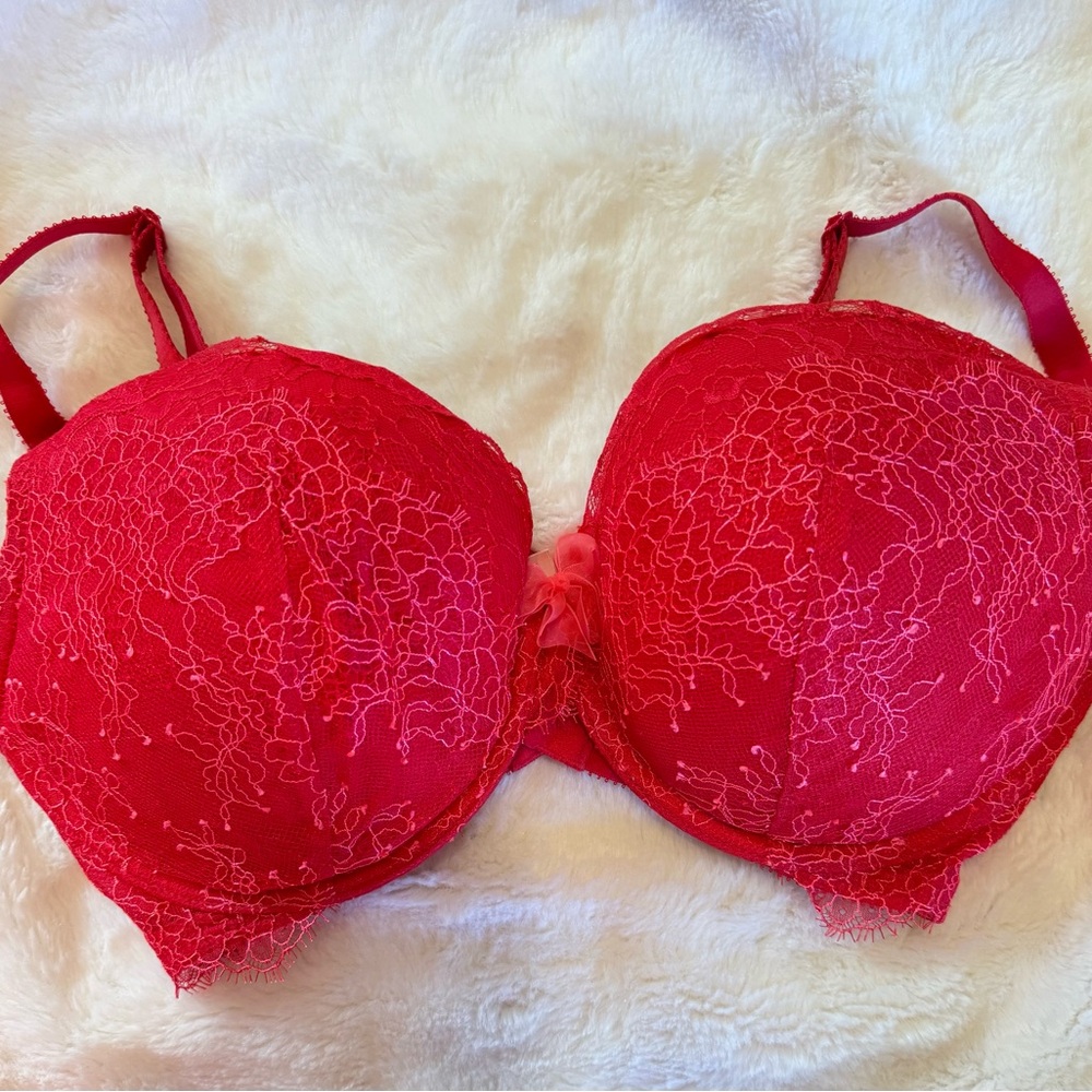 Victoria's Secret Vibrant Red Lace Bra